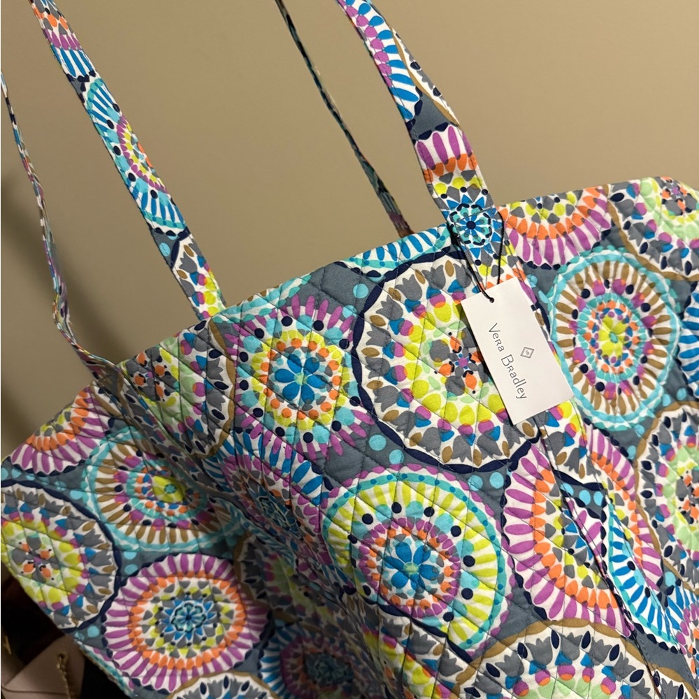 Vera Bradley XL Traveler Bag - Sunny Medallion